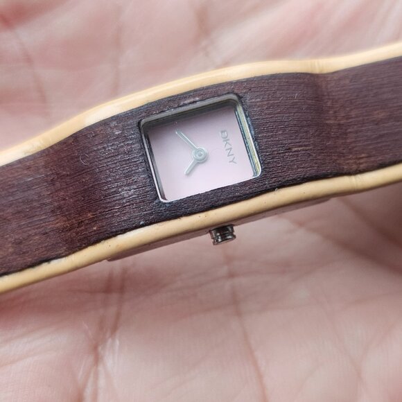 DKNY Girls Wristwatch Analog Quartz Watch Genuine Leather Brown Strap Watch main image 14